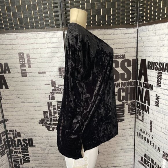 Ellos 10/12 Black Crushed Velour V-Neck Short Sleeve Top - Picture 3 of 6